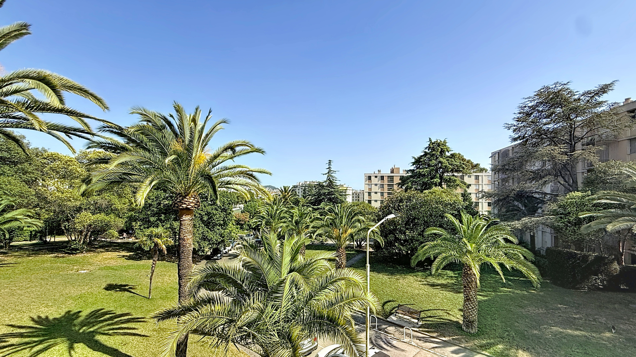 APPARTEMENT T3 AVEC BLACON EXPOSEE SUD